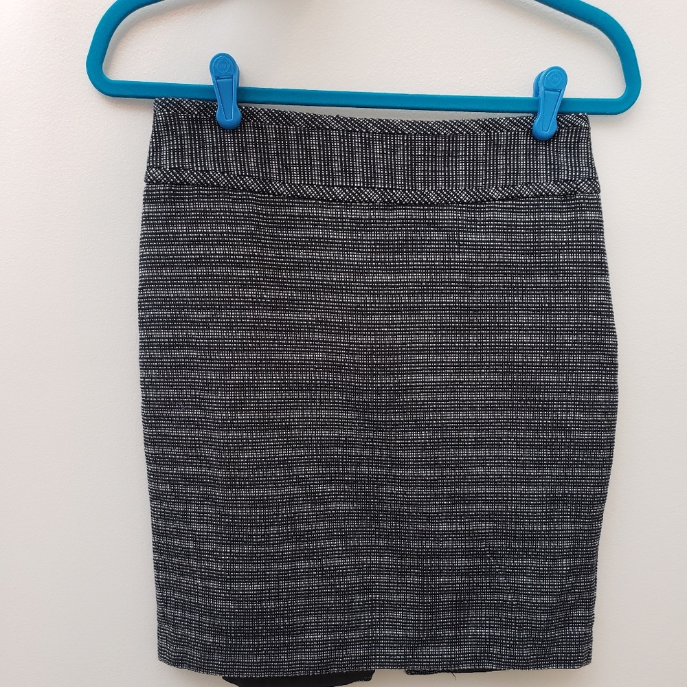 The Limited Pencil Skirt